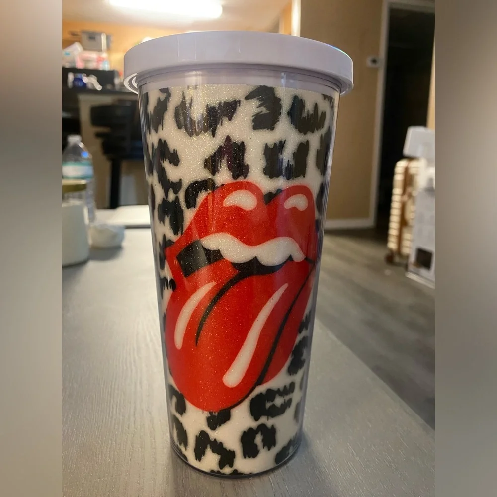 Leopard Print Tumbler with Red Lips Design
